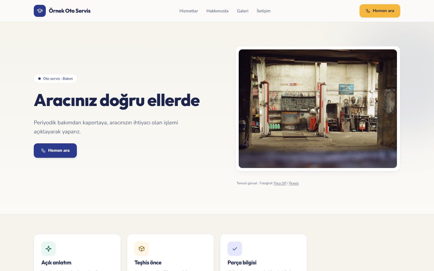 Oto servis web sitesi, İndigo teması masaüstü görünümü