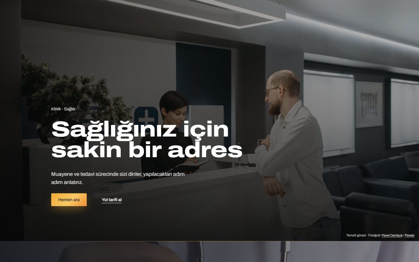 Klinik ve sağlık web sitesi, Sinematik teması masaüstü görünümü