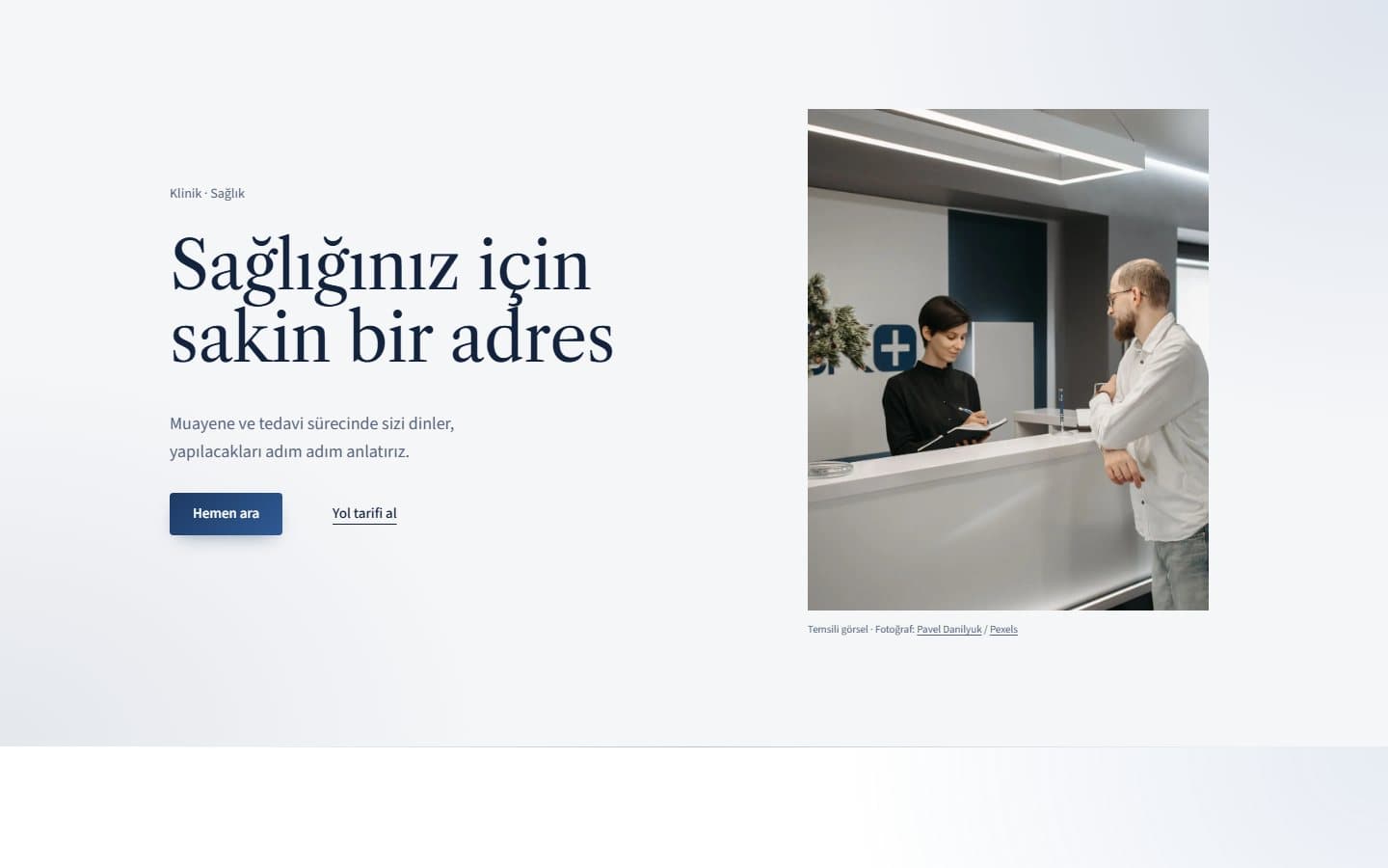 Klinik ve sağlık web sitesi, Kurumsal teması masaüstü görünümü