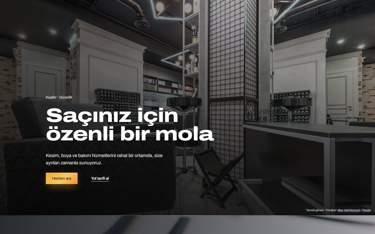 Kuaför ve güzellik web sitesi, Sinematik teması masaüstü görünümü