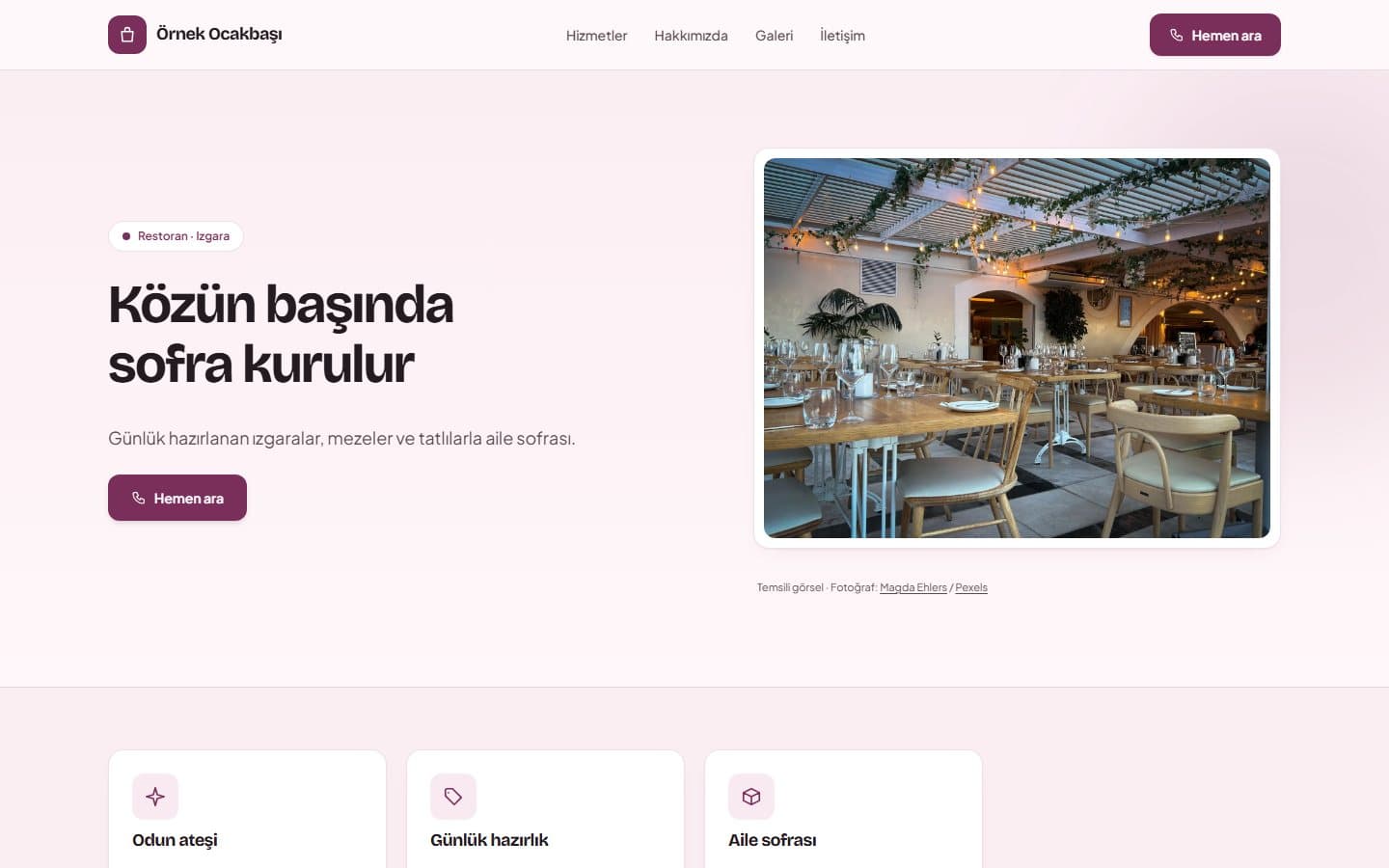 Restoran ve kafe web sitesi, Erik teması masaüstü görünümü