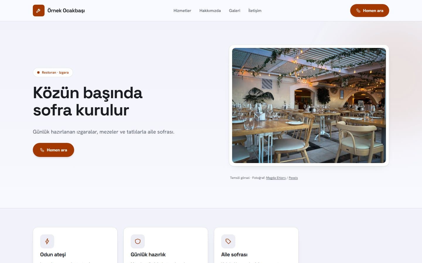 Restoran ve kafe web sitesi, Eksen teması masaüstü görünümü